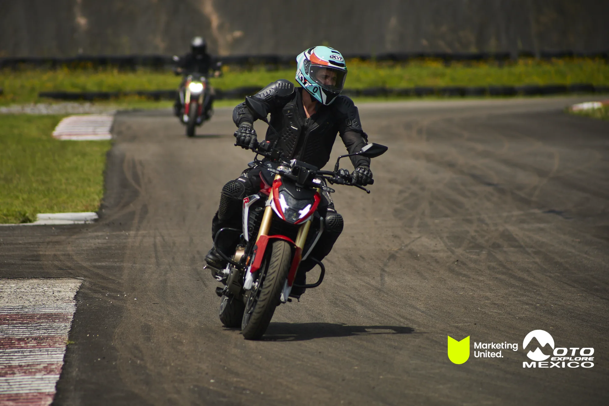 HUNK TRACKDAY 267